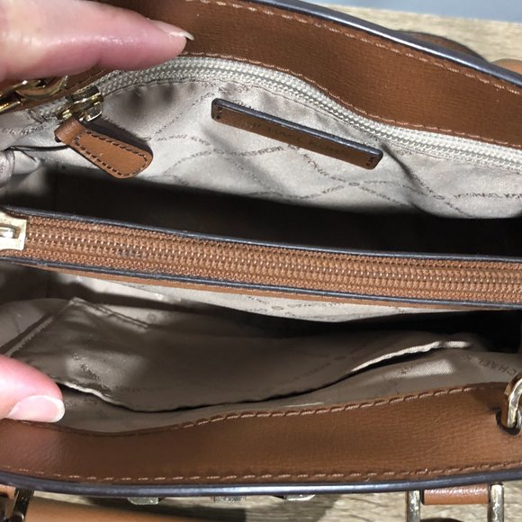 Michael Kors Mott Medium Messenger Leather Satchel Crossbody Handbag - Picture 11 of 14